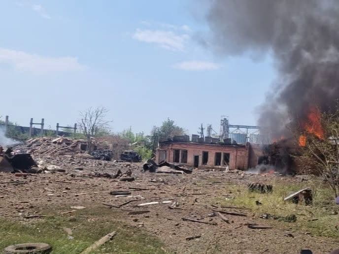 З лінії фронту на Донеччині евакуювали ще 450 людей, у тому числі 40 дітей