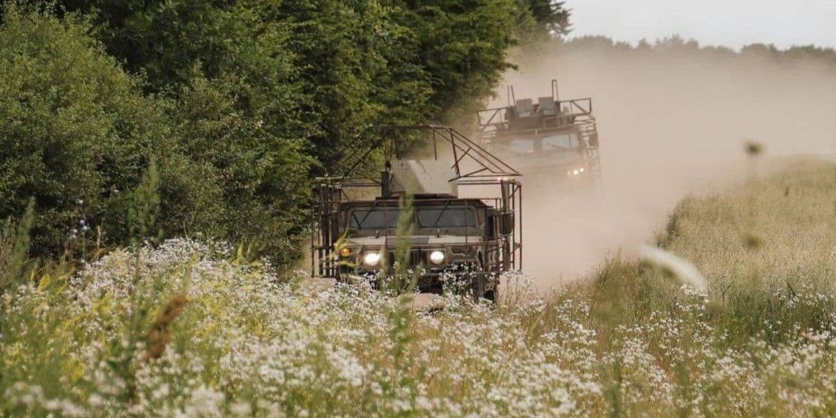 Армійські автівки. Фото: 6-й полк ССО Rangers