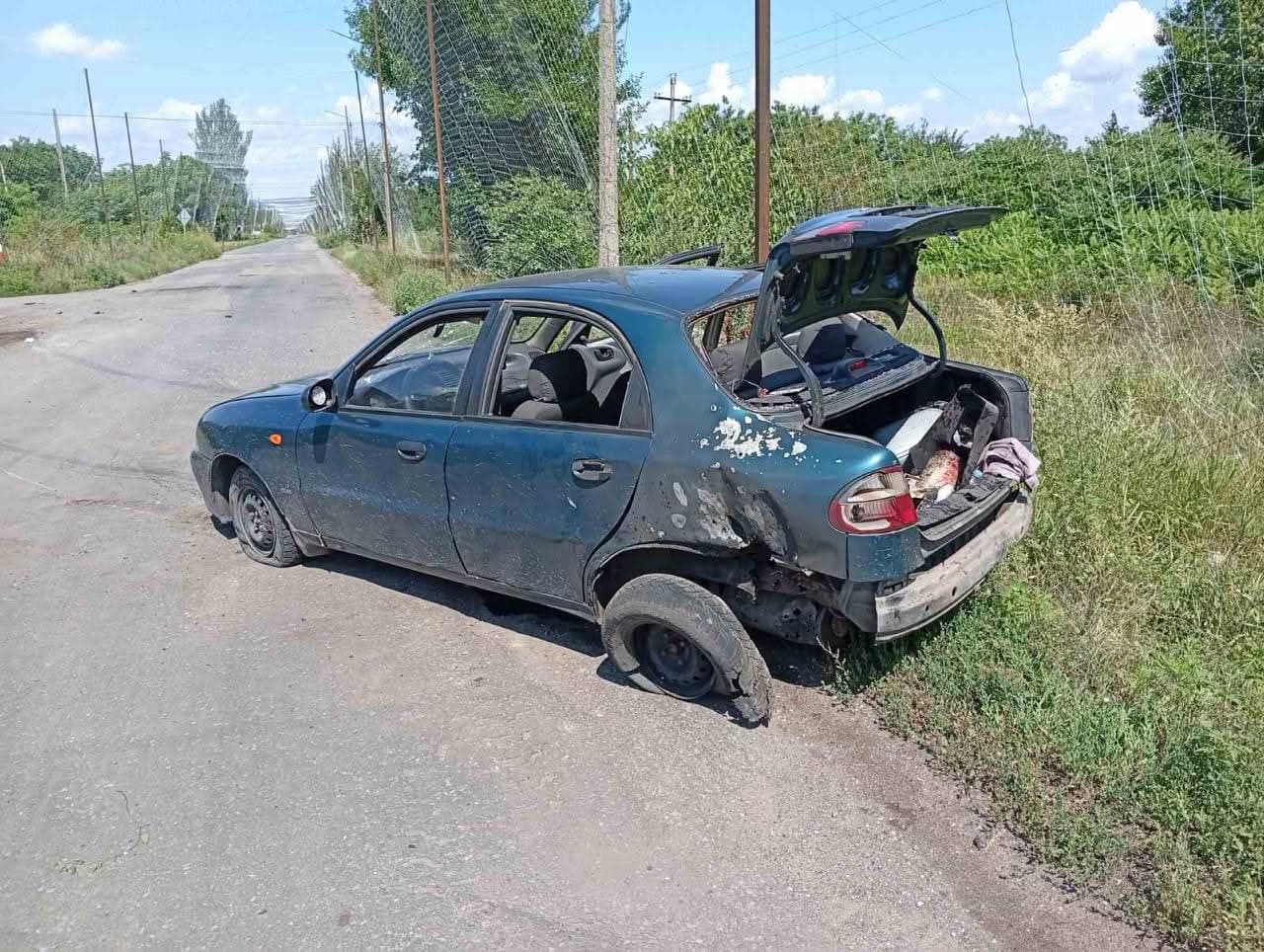 У Слов’янську ворожий дрон атакував автомобіль комісії з "єВідновлення"