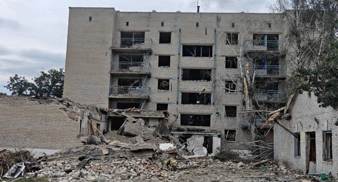 Унаслідок обстрілів Донеччини поранено 6 людей, руйнувань зазнали 26 цивільних об'єктів (фото)