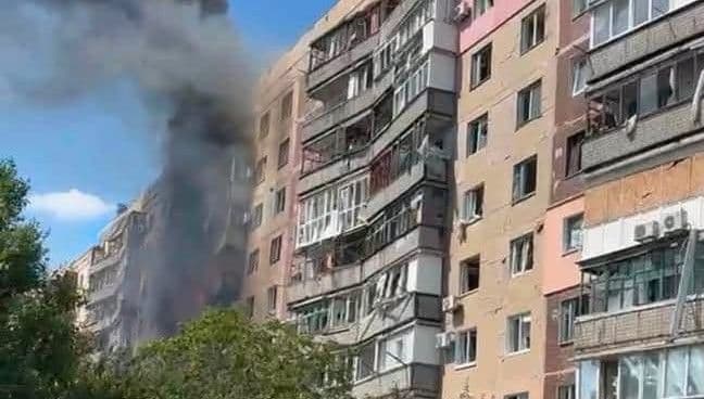 Зранку Краматорськ зазнав масованого обстрілу: є загибла та поранені (фото)