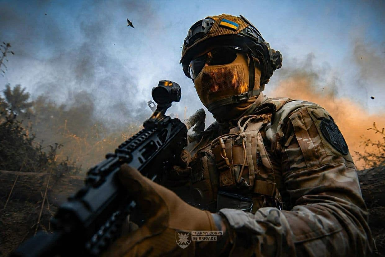 <em>Фото: 56 окрема мотопіхотна Маріупольська бригада. Український військовий.</em>