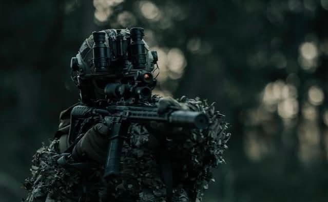 <em>Навчальний центр ССО. Український військовий</em>