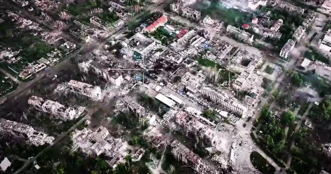Разрушенная врагом Константиновка. Скриншот с видео DEVOTIONEM RADICES