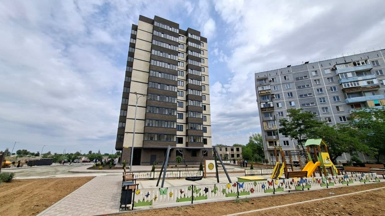 В окупованому Маріуполі звели іпотечний будинок на місці знесеної багатоповерхівки