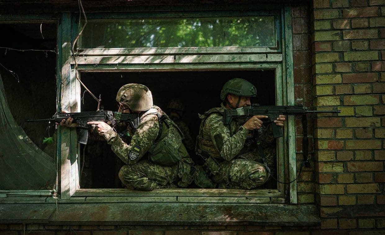 <em>Фото: 101 ОБРо ГШ ЗСУ. Українські військові. </em>