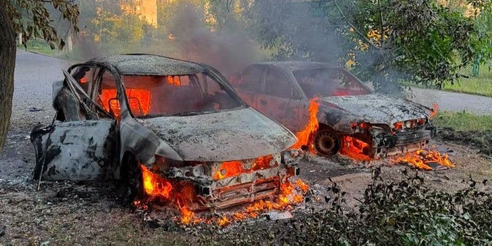 Артилерія, ударні та FPV-дрони: хронологія вчорашніх російських атак на Краматорськ (фото)