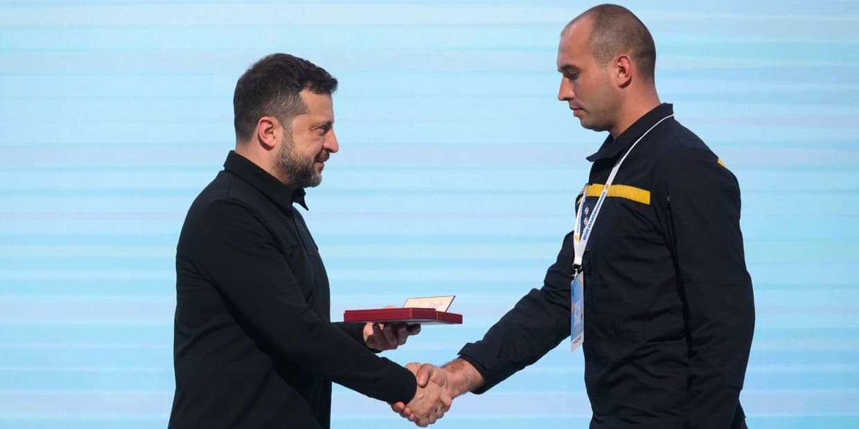 Зеленський вручив рятувальнику з Донеччини орден "За заслуги" ІІІ ступеня