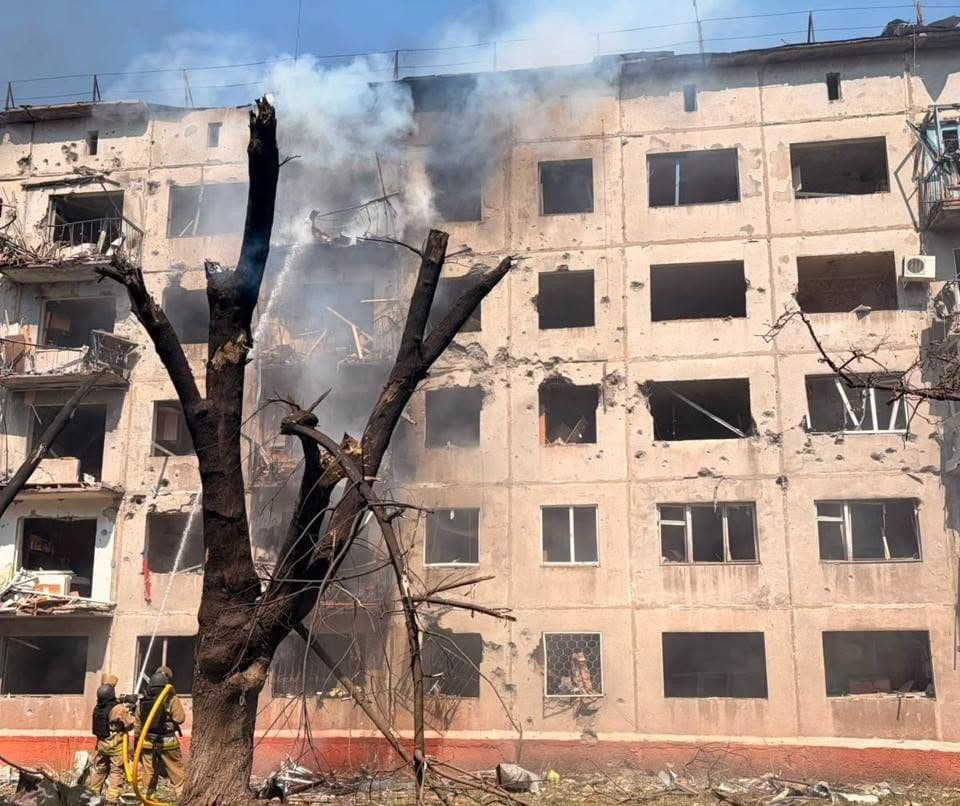Унаслідок російських обстрілів Донеччини зазнали руйнувань ще 35 цивільних об'єктів, зокрема 16 будинків (фото, відео)