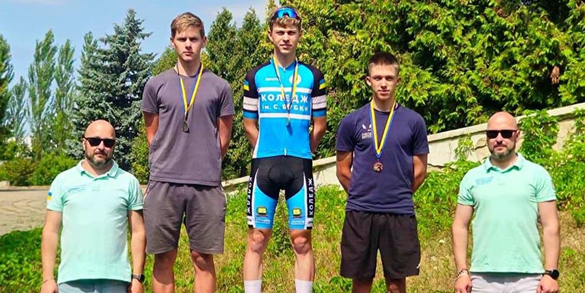 Велосипедисти Донецького обласного спортколеджу відзначилися 8 нагородами на національних змаганнях із маунтенбайку (фото)