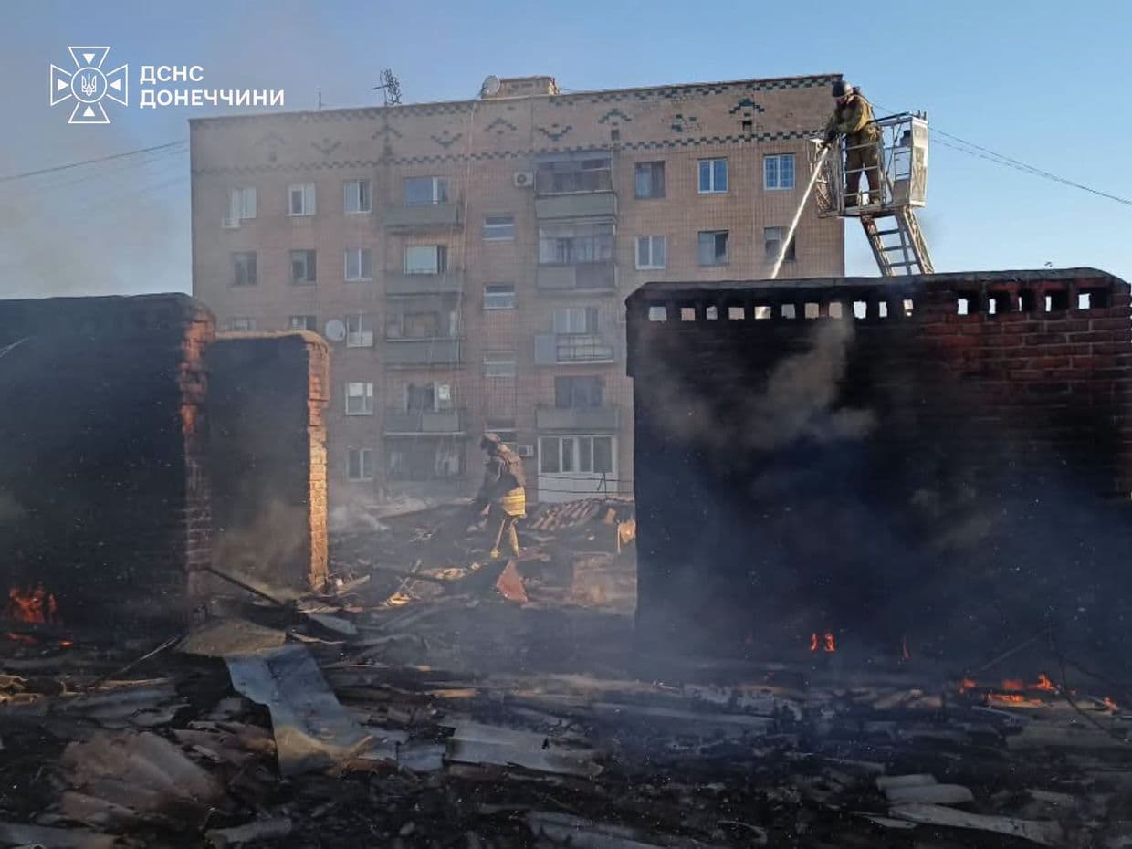 В Краматорске спасатели ликвидировали последствия российских обстрелов