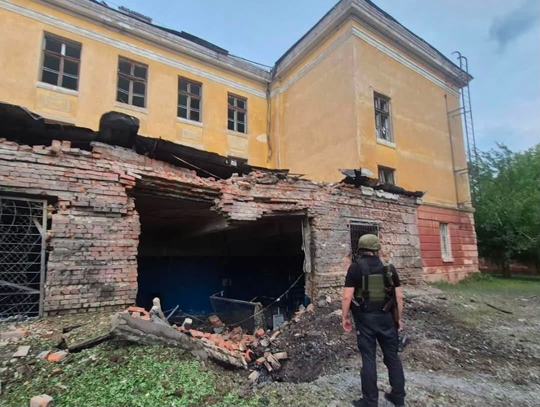 Внаслідок ворожих обстрілів троє людей загинуло і 6 поранено