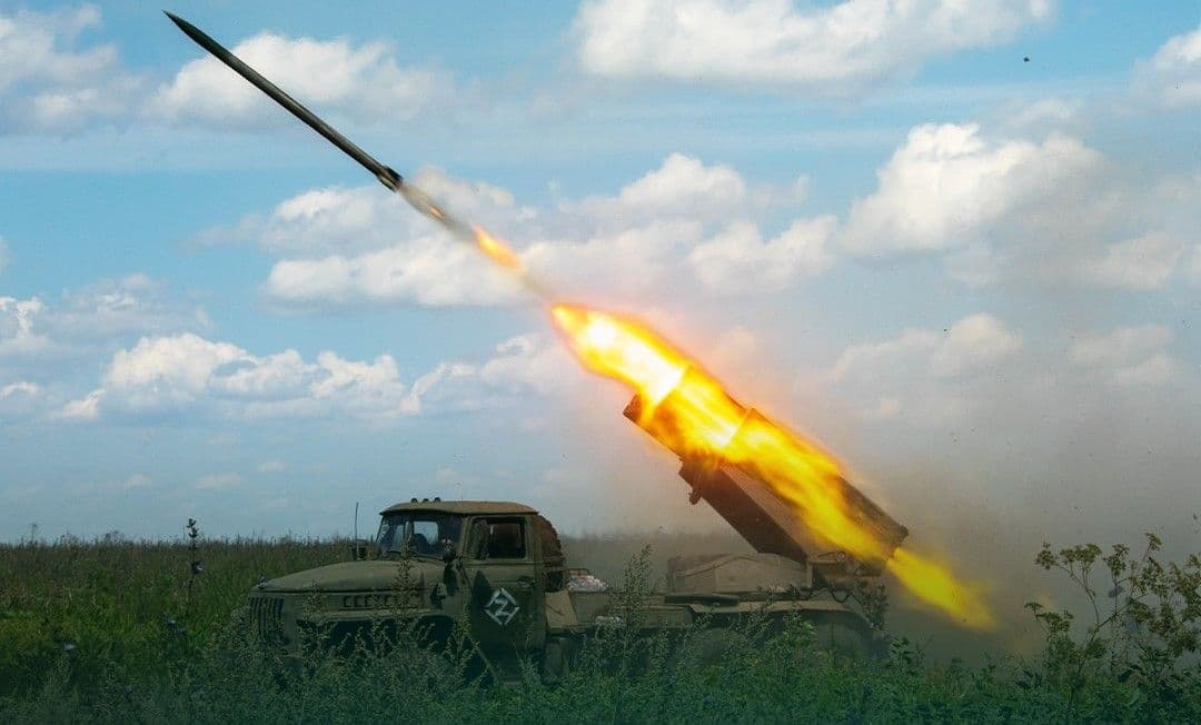Стріляє російська РСЗВ. Фото з відкритих джерел