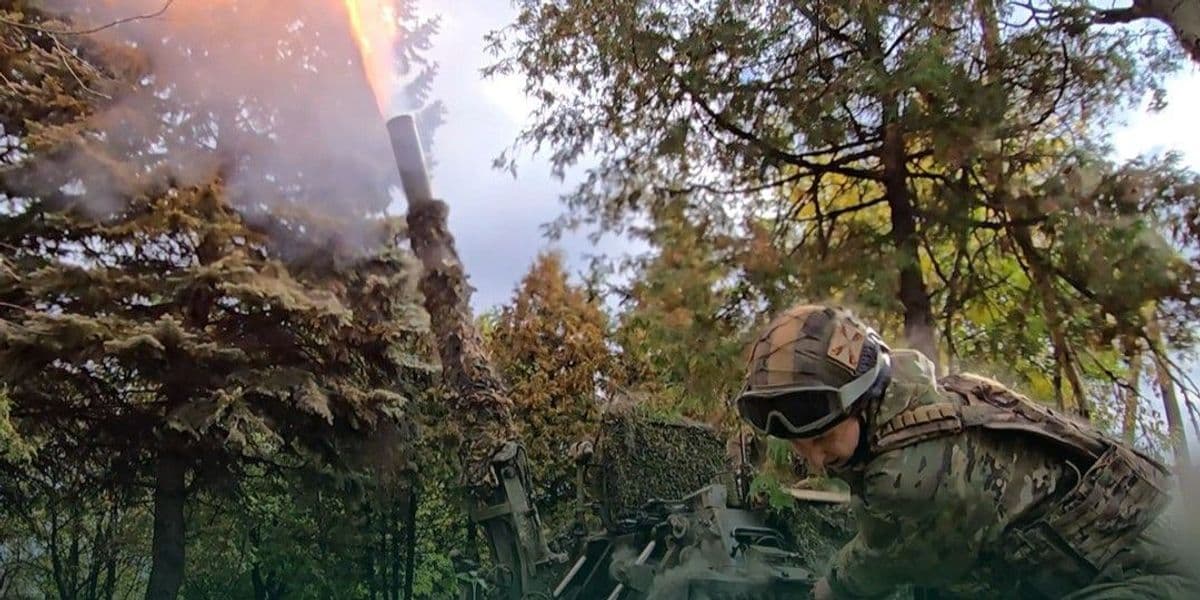 Стріляє боєць російської окупаційної армії. Фото з відкритих джерел