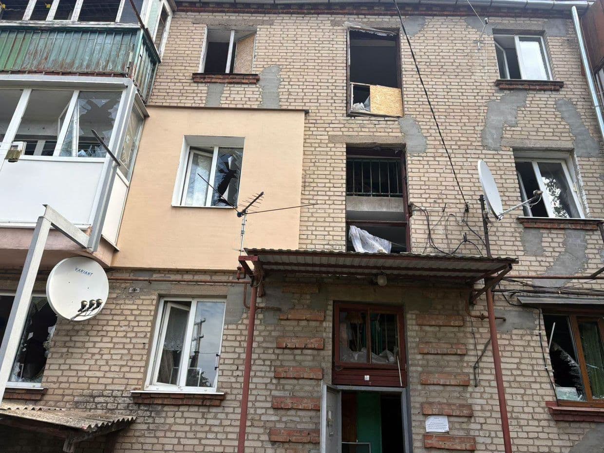 37 разів рашисти обстріляли населені пункти Донеччини: поранили 6 цивільних (фото)