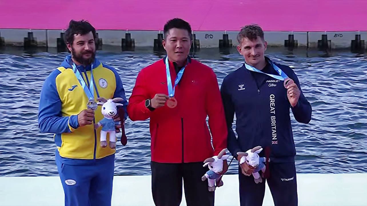 Владислав Єпіфанов з Донеччини виборов "срібло" чемпіонату світу з пара каное (фото)