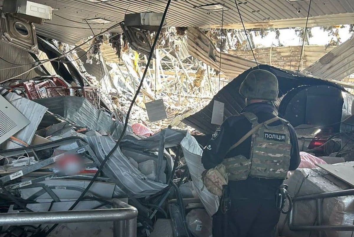 Ще 38 цивільних об'єктів зазнали руйнувань через обстріли Донеччини, зокрема 10 будинків (фото)