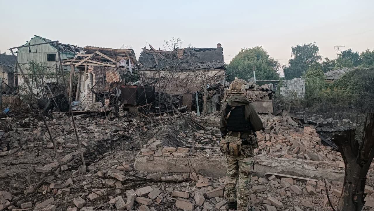 Бомбовий удар по Слов'янску: постраждали житлові будинки