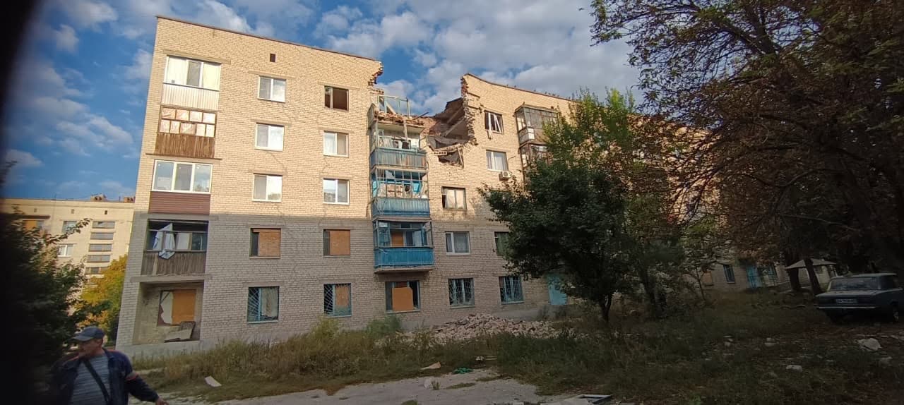 У Слов'янську деблокували з-під завалів тіло 40-річного чоловіка та зафіксували поранення ще 1 людини