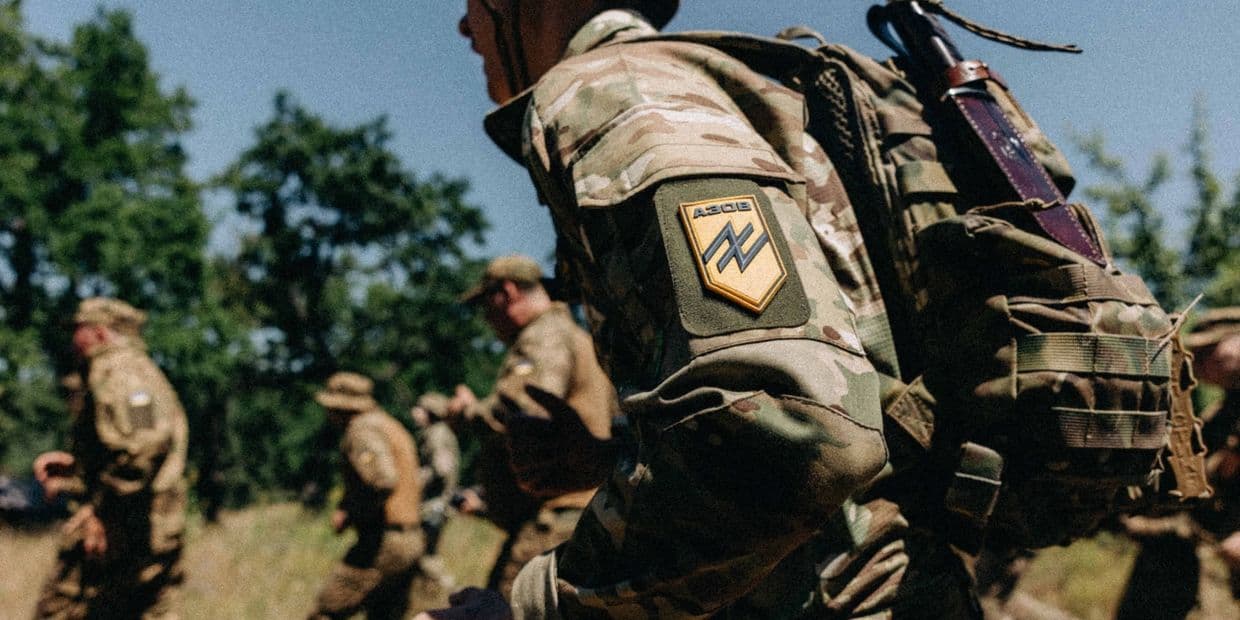 В "Азові" підтвердили, що місто Добропілля залишається під контролем Сил оборони (відео)
