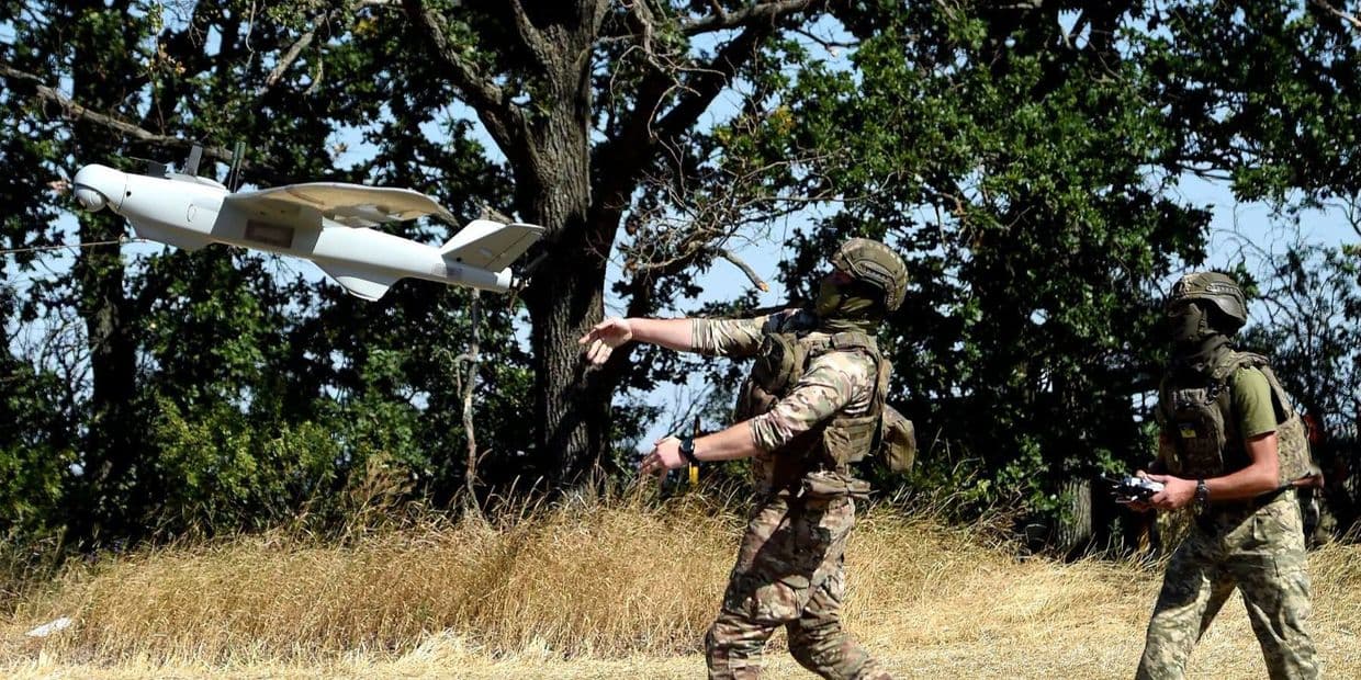Запуск розвідувального дрона "Лелека". Фото: 132-й окремий розвідувальний батальйон ім. гетьмана Богдана Ружинського