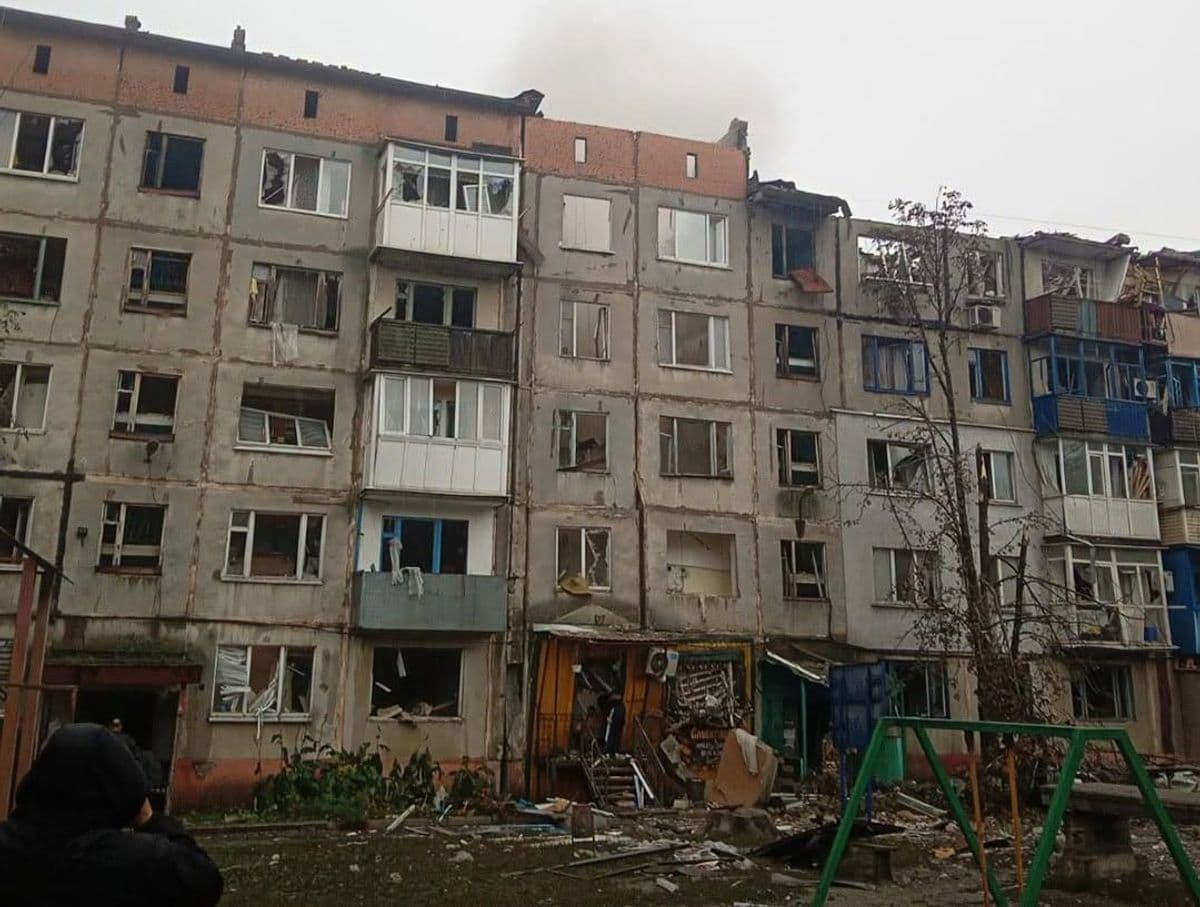 На Донеччині російські удари призвели до руйнувань ще 103 цивільних об'єктів, також поранено дитину (фото)