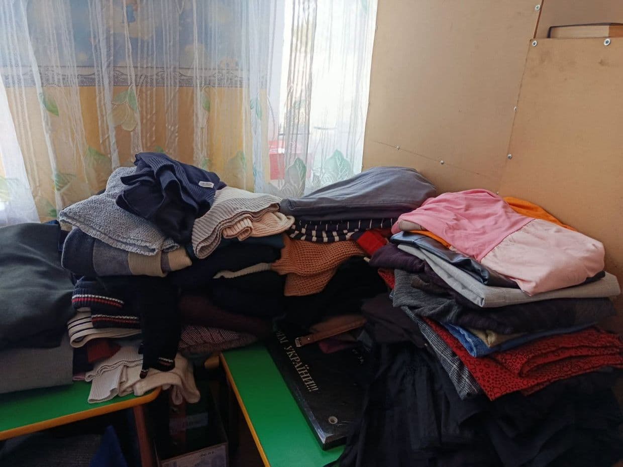 З Дніпра до Кременчука доставили теплий одяг від волонтерки для підопічних Костянтинівського терцентру