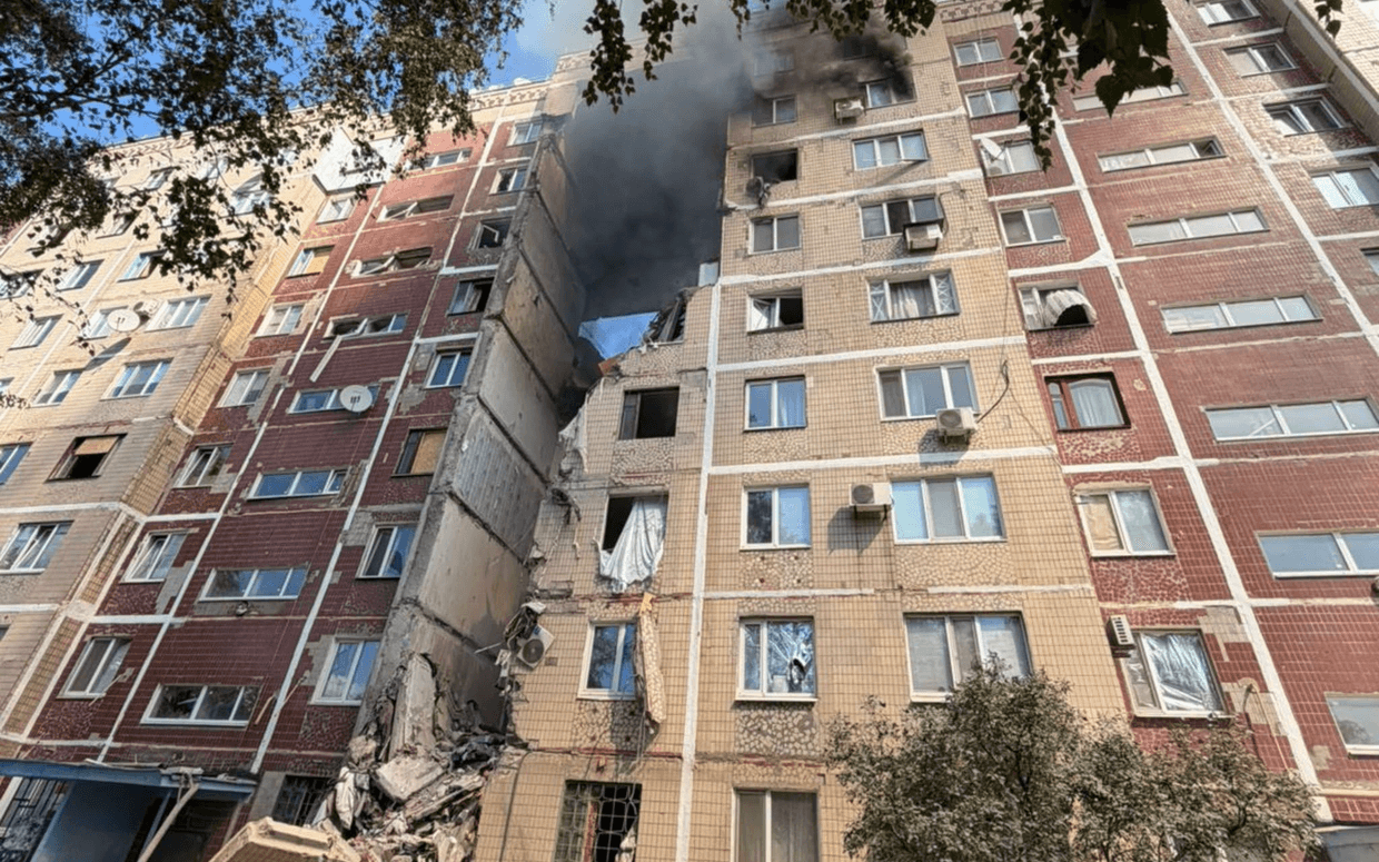 Наслідки російського удару по Слов'янську. Фото: ДСНС
