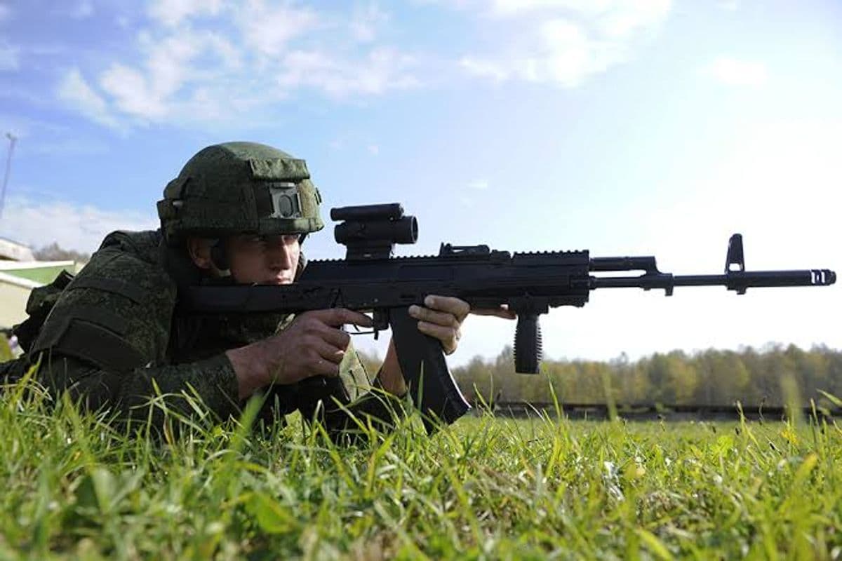 На Покровському напрямку своїх штурмовиків окупанти лякають розстрілом
