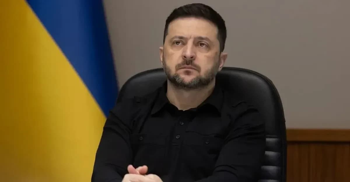 Зеленский заявил, что Украина возобновит удары по российским нефтеперерабатывающим заводам: назвал причину