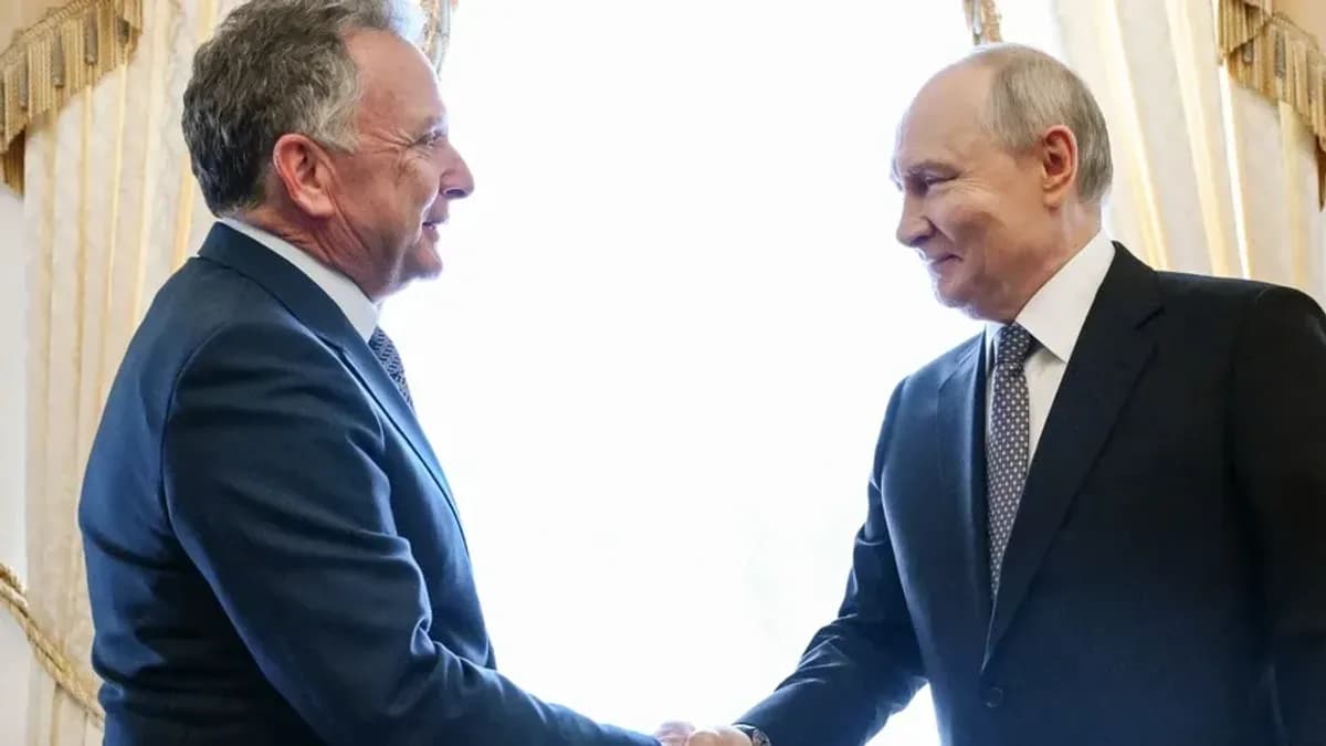 Закінчилася зустріч путіна та Віткоффа: близько 3 годин вони обговорювали питання миру в Україні