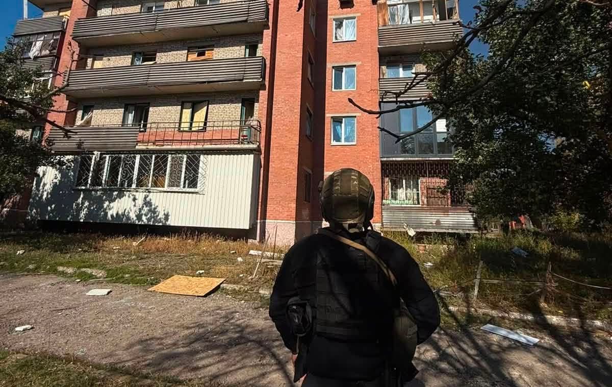 Враг обстреливал центр Славянска: известно о двух пострадавших