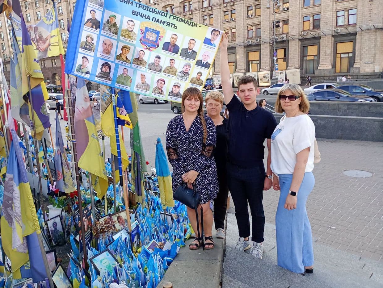 В Луганській ОДА розповіли, як Троїцька громада береже пам'ять про полеглих