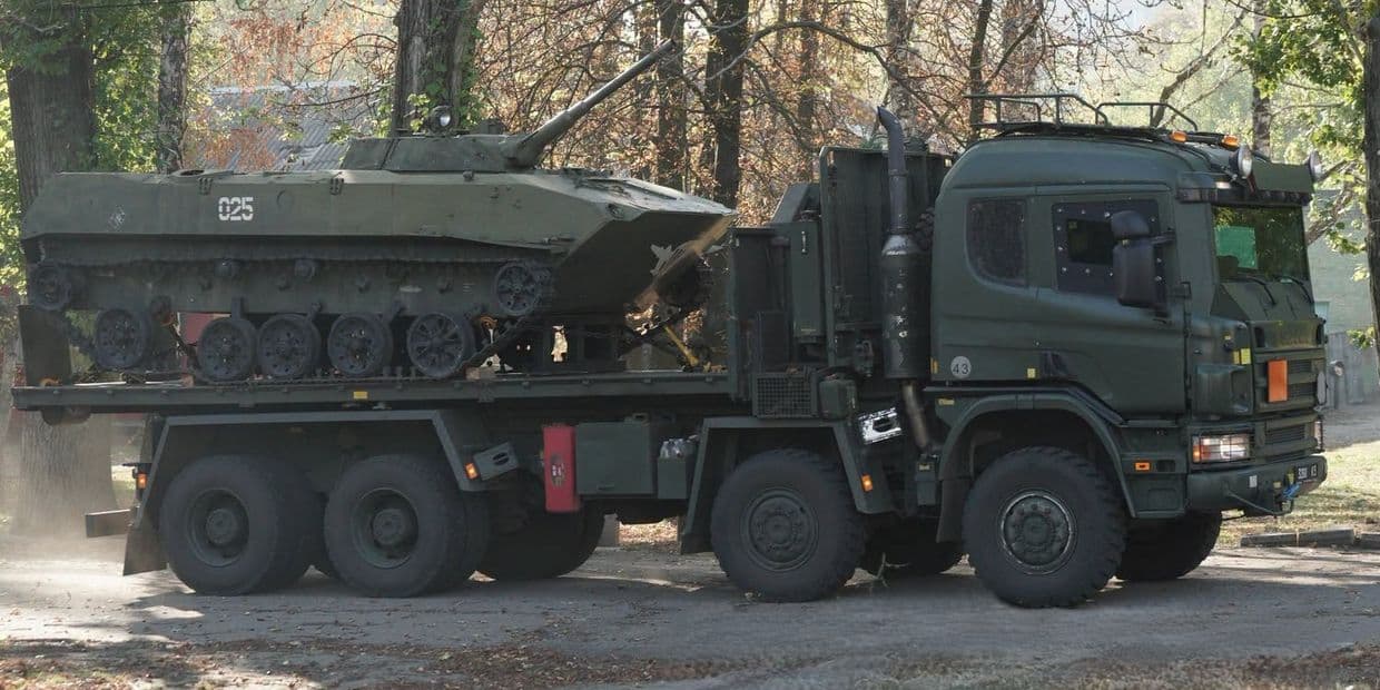 7-й корпус ДШВ евакуював із Краматорська пам'ятник російсько-української війни (фото)