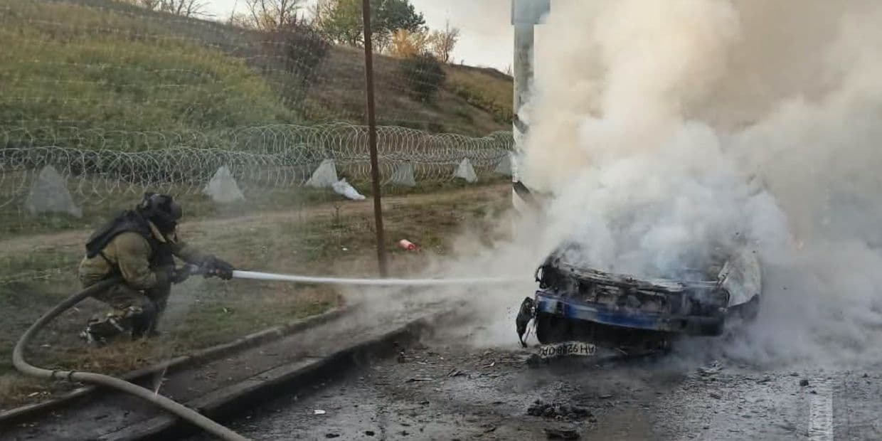Уранці в Краматорську на Донеччині згорів легковик