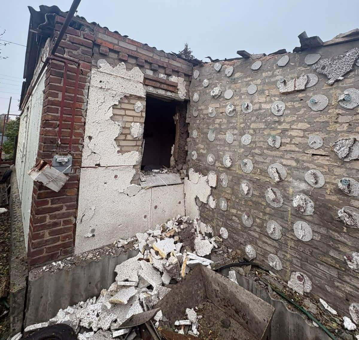 5 постраждалих жінок ушпиталено: Лях підбив підсумки вчорашніх обстрілів Слов'янської громади (фото)