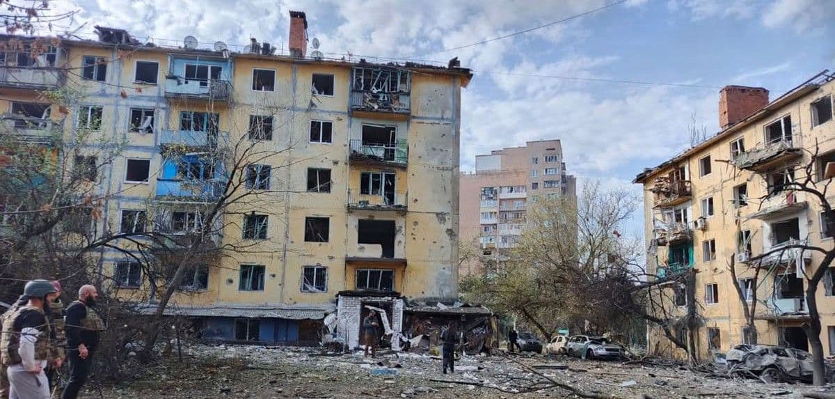 Правоохранители сообщили, что на Краматорск россияне сбросили 4 авиабомбы с УМПК (фото)