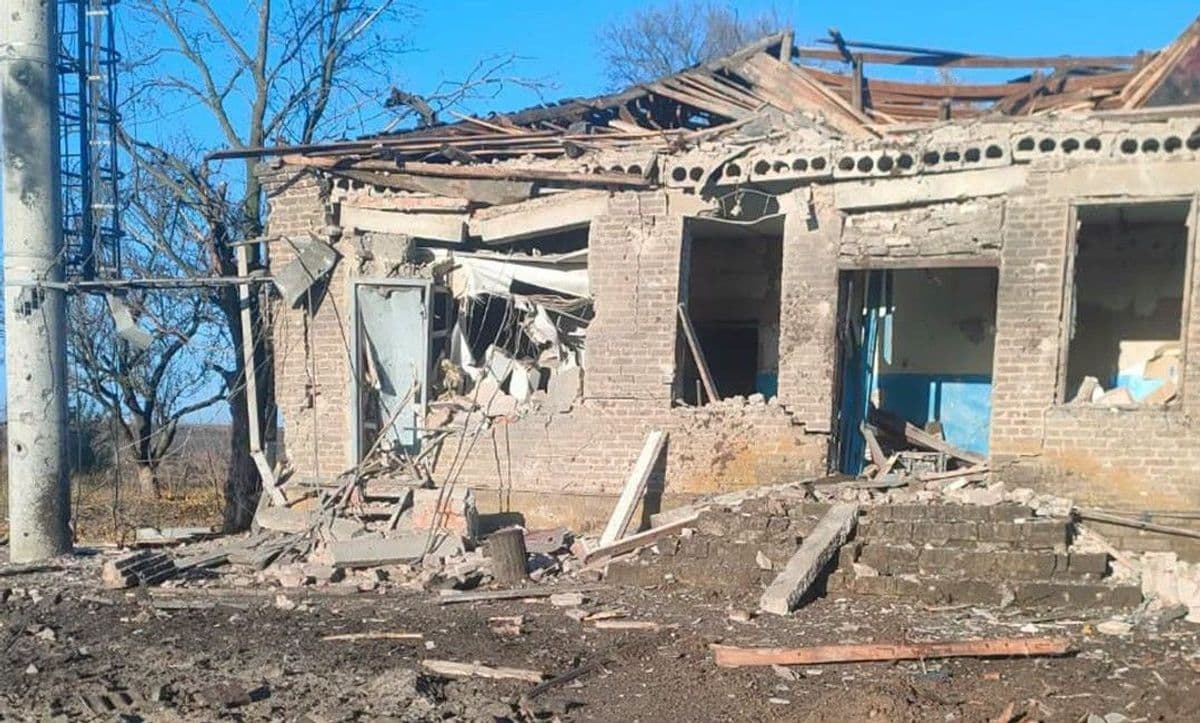 У Слов'янську загинув водій авто, у Краматорську дістали поранення 3 людей, а в Очеретиному травмовано підлітка (фото)