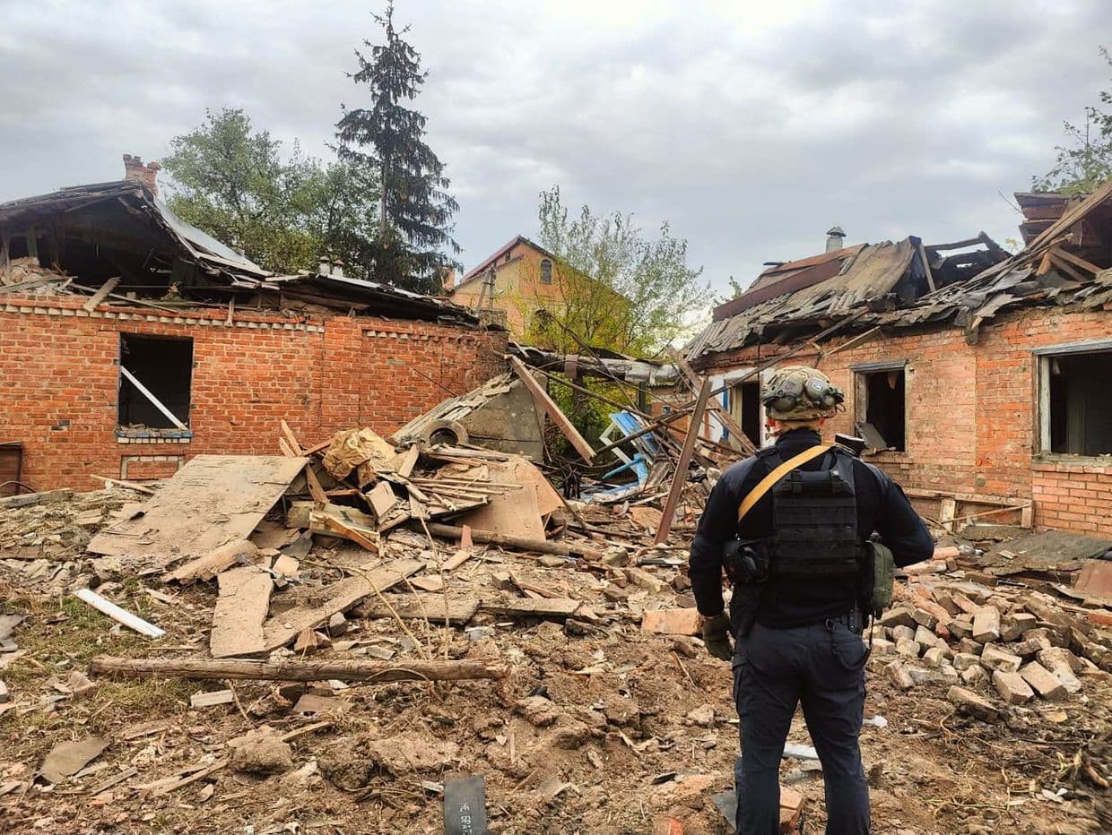 Рашисти били по Слов'янську, Суханівці та Билбасівці, поранили літню жінку (фото)