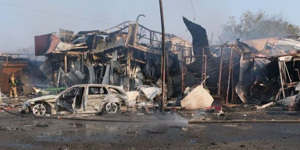 3 загиблих і 22 поранених, зокрема дитина: наслідки російських ударів по Донеччині (фото, відео)