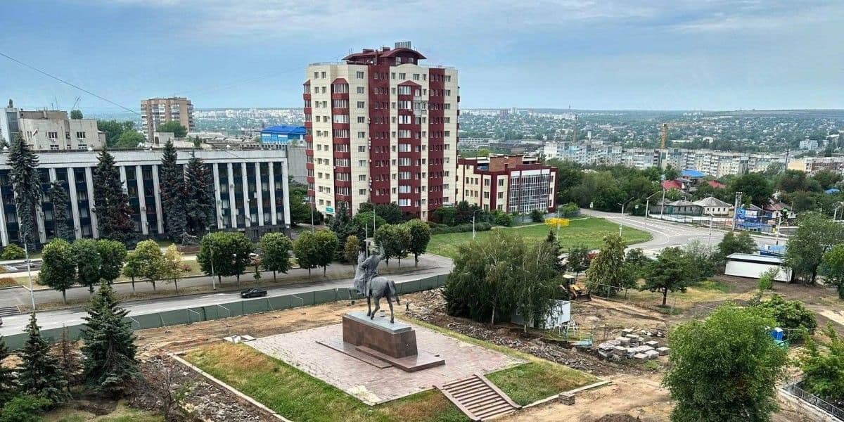 В оккупированном Луганске. Фото из открытых источников