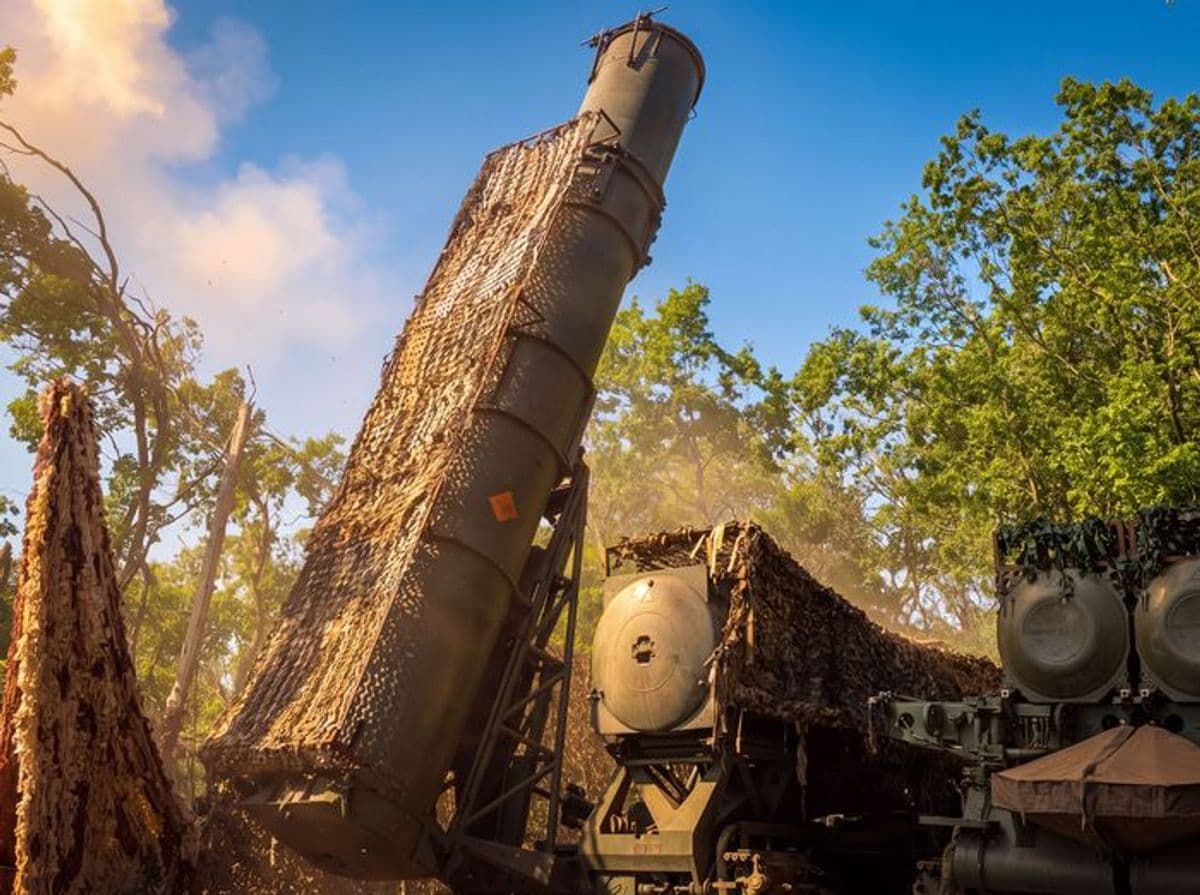 Російська зенітна ракетна система С-300В4. Фото з відкритих джерел