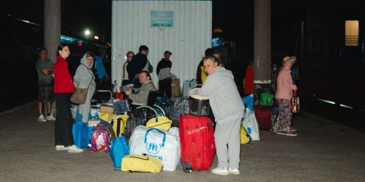 В этом году уже почти 10 тыс. человек эвакуировались по железной дороге с востока Украины (фото)