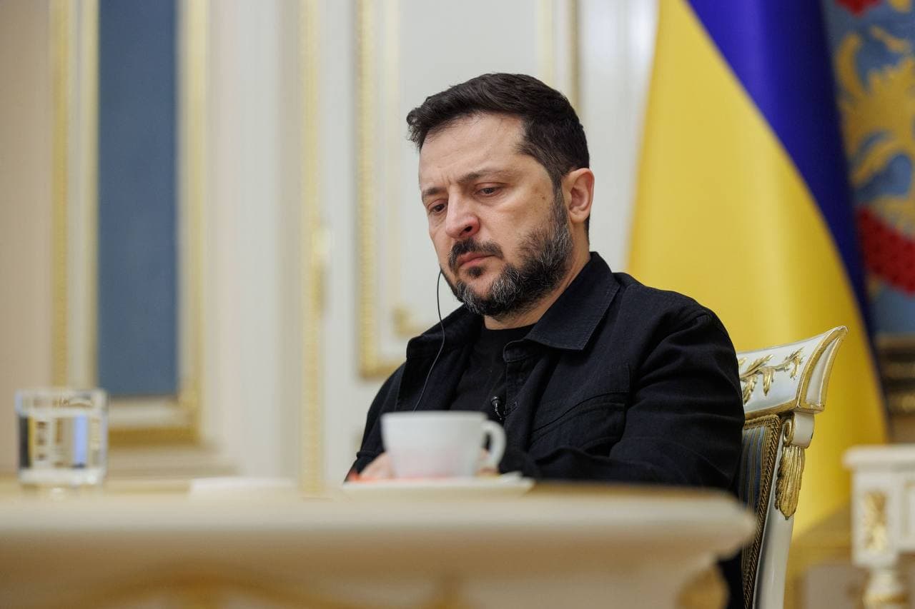 Зеленський згоден на замороження бойових дій зі збереженням контролю над щонайменше 75% України, — ЗМІ
