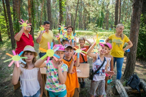 В сети появилась программа развлечений для детей и молодежи Донбасса