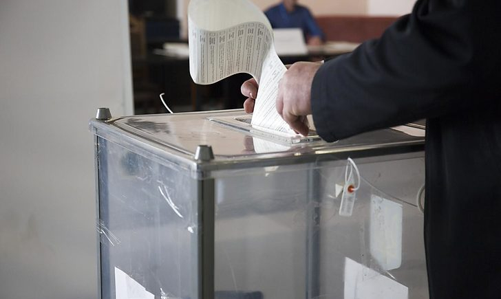 Более 50 тысяч жителей Донбасса сменили место голосования