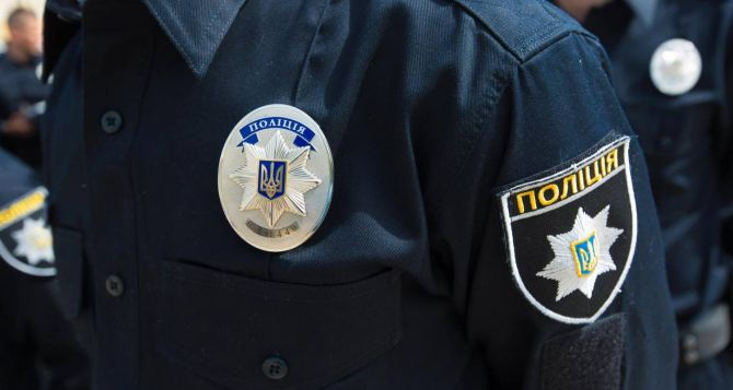 На одном из участков Луганщины председателю УИК угрожали ножом - в полицию поступил вызов