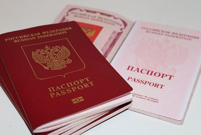 На луганском ж/д-вокзале открыли специальную кассу для тех, кто едет в Россию за паспортами