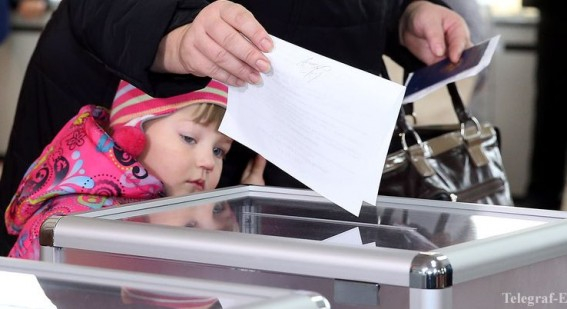 Почти 27 тысяч украинцев уже изменили место голосования