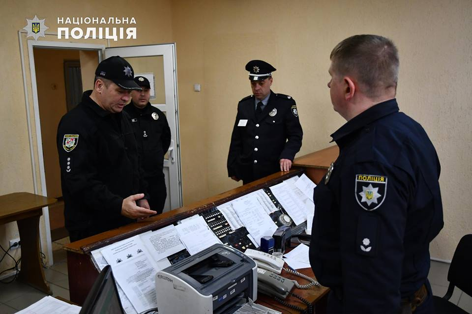 На Луганщине задержали за взятки двух полицейских
